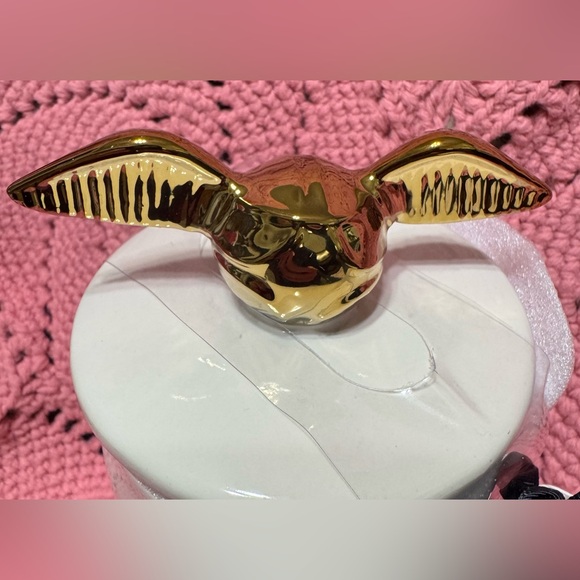 Wizarding World Rae Dunn Golden Snitch Double-Sided Mug w/Topper HTF NWT - Picture 4 of 6